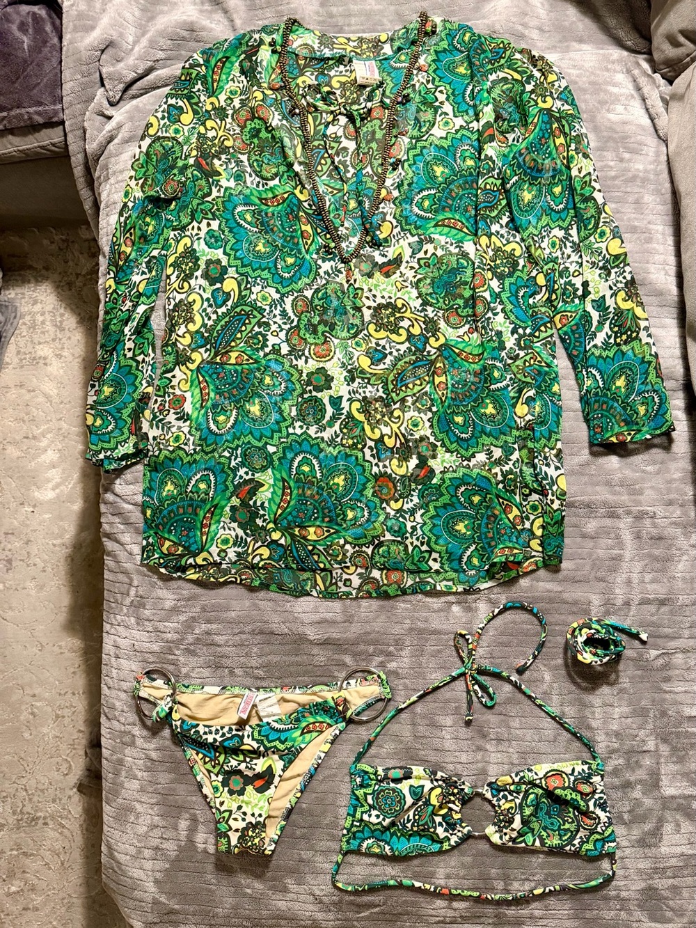 True Religion - Vintage Y2K Green Paisley Coverup w/ Matching Bikini Set